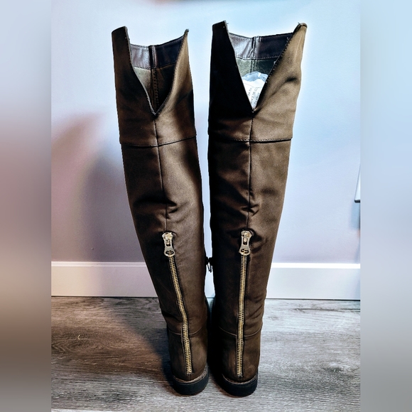 Steve Madden Boots - Picture 3 of 3